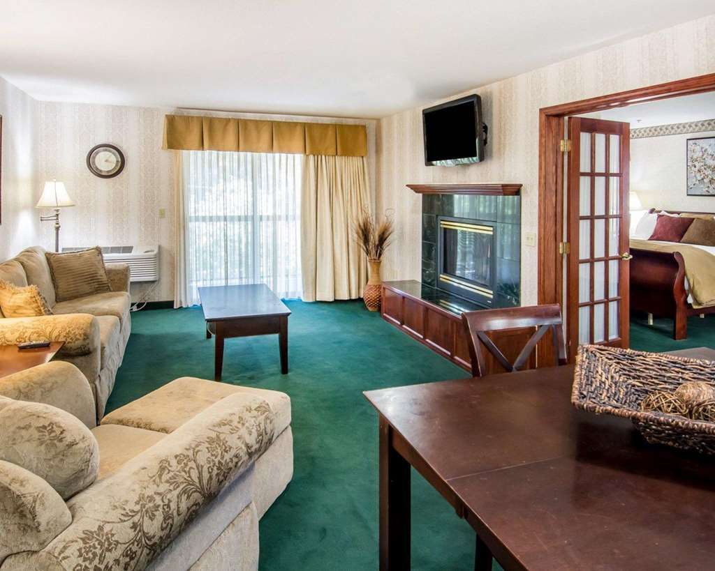 Quality Inn Oakwood Fairwood Habitación foto