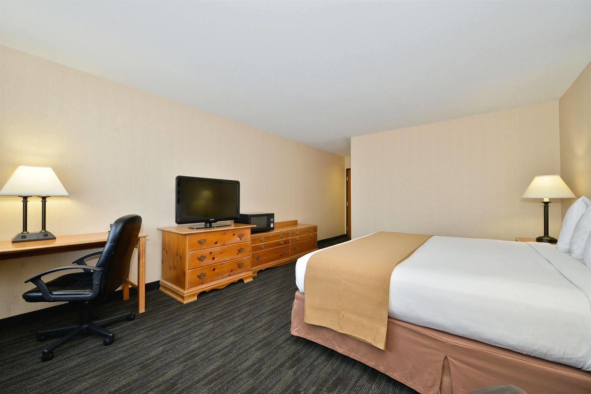 Quality Inn Oakwood Fairwood Exterior foto